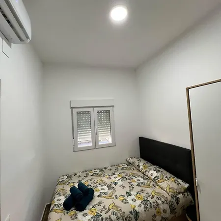 Modern Barcelona Apartment *